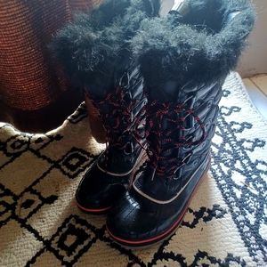 Women's Black Winter Boots with Red Accents